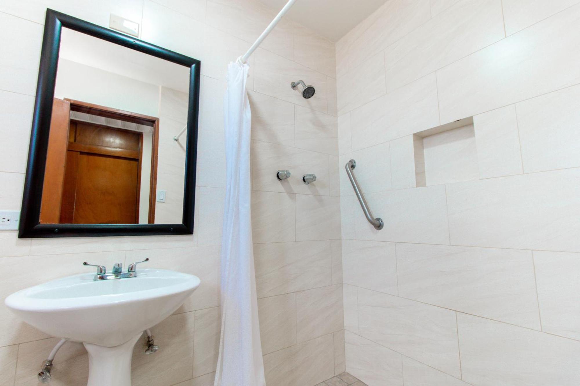 טקאטה Hotel El Dorado חדר תמונה