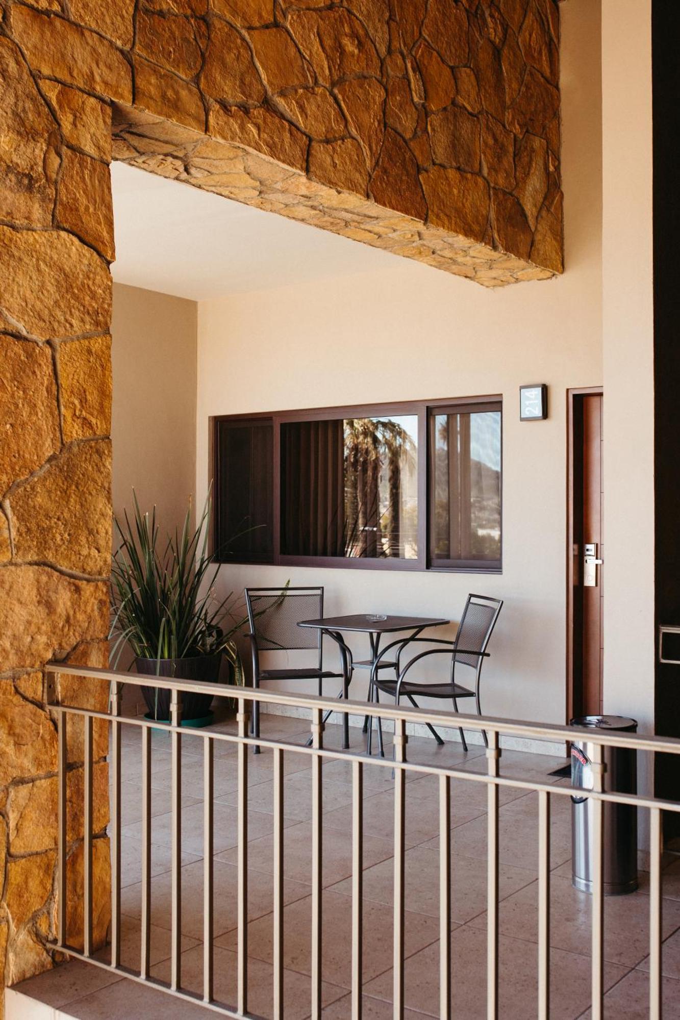 טקאטה Hotel El Dorado מראה חיצוני תמונה